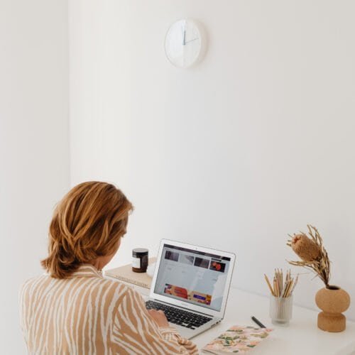 19 Creative Home Office and Guest Room Inspirations