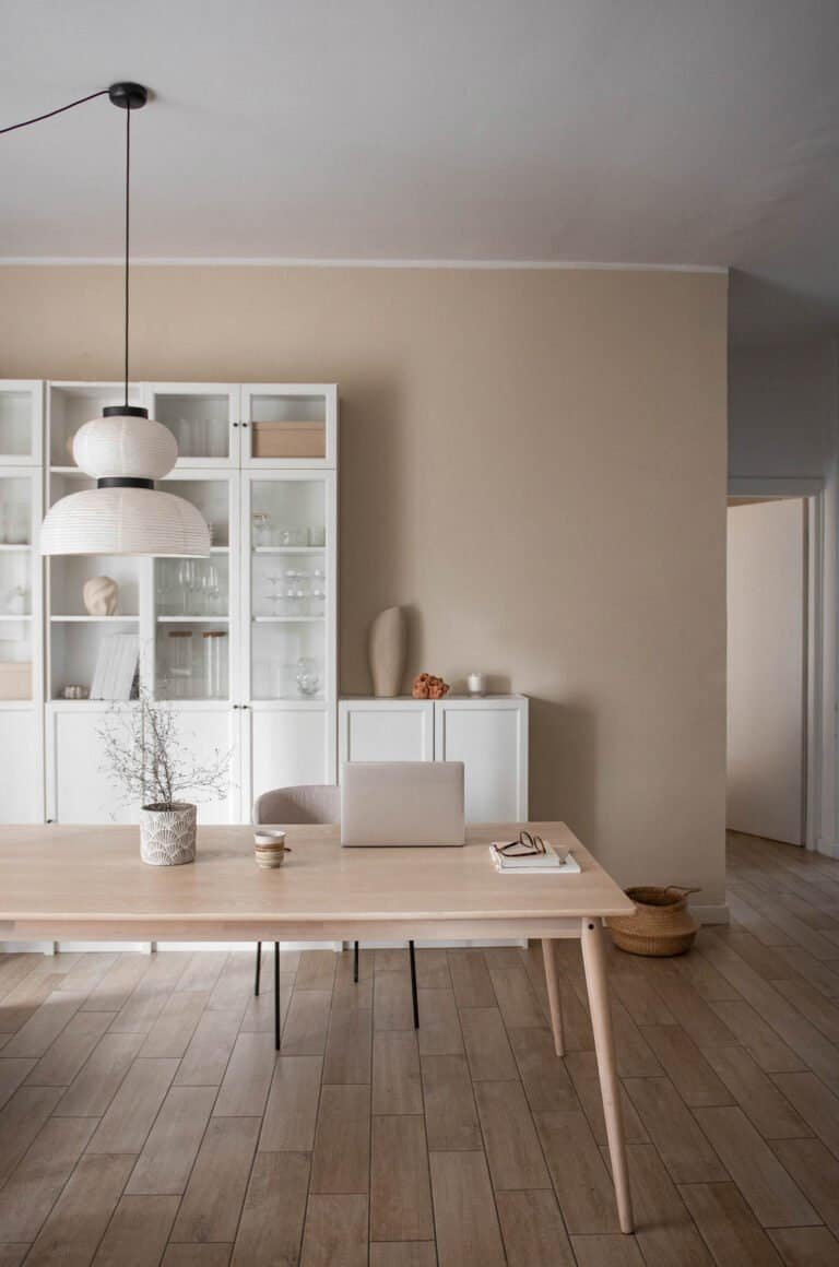 41 Creative Tiny Home Office Ideas for Small Apartments - Work Well Remote