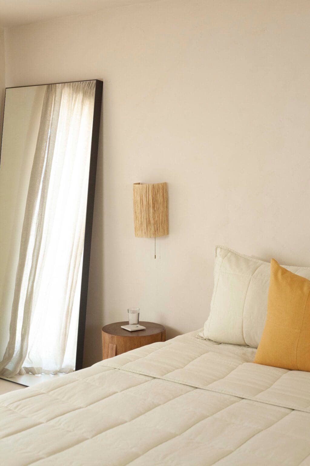 27 Stunning Aesthetic Bedroom Ideas - Work Well Remote