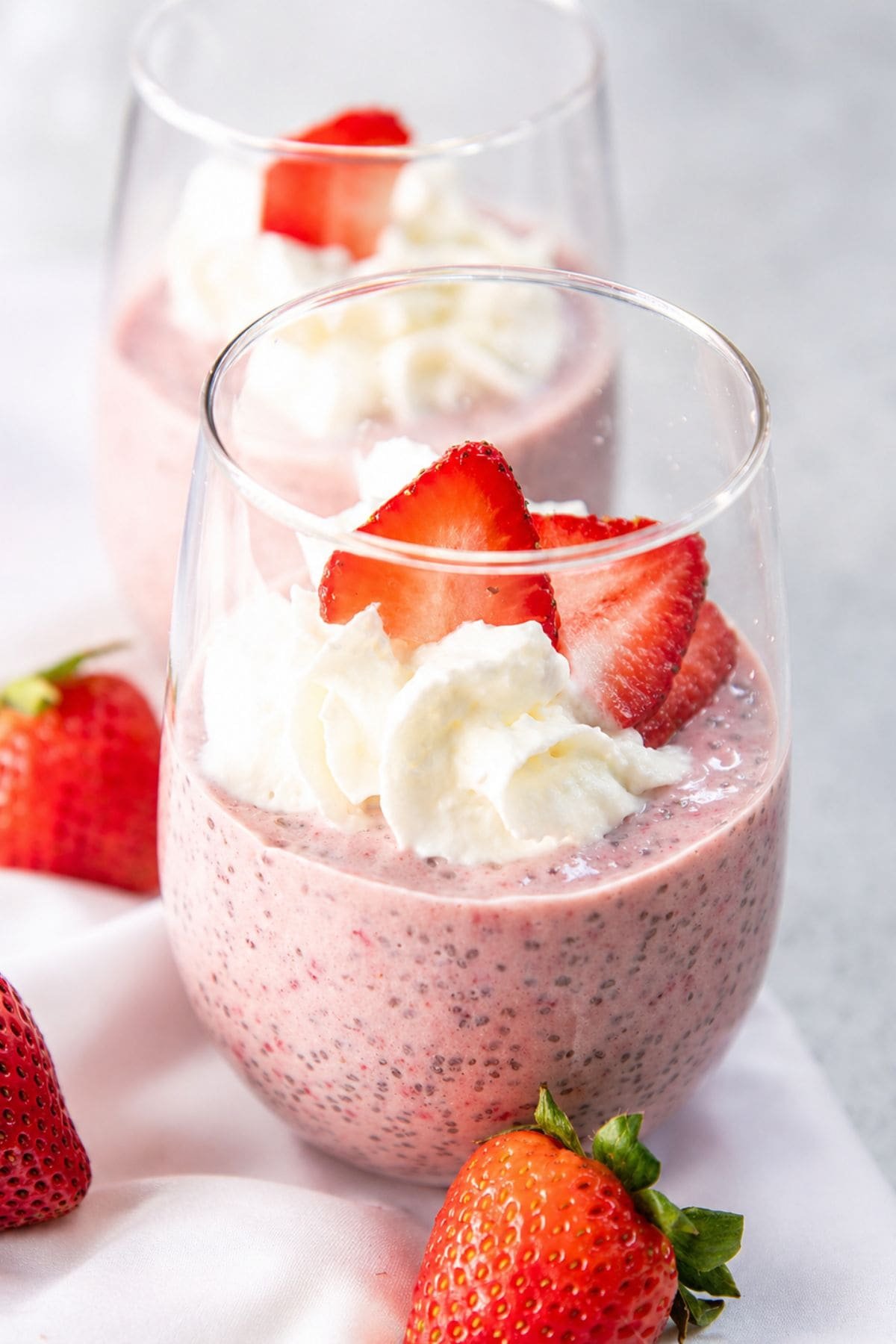Strawberry chia pudding with fresh strawberries