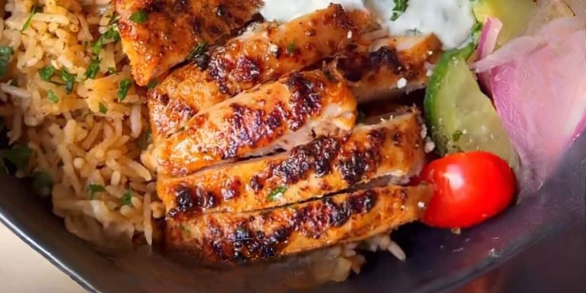 Greek Chicken & Rice Bowls (40g Protein, Meal Prep Friendly)
