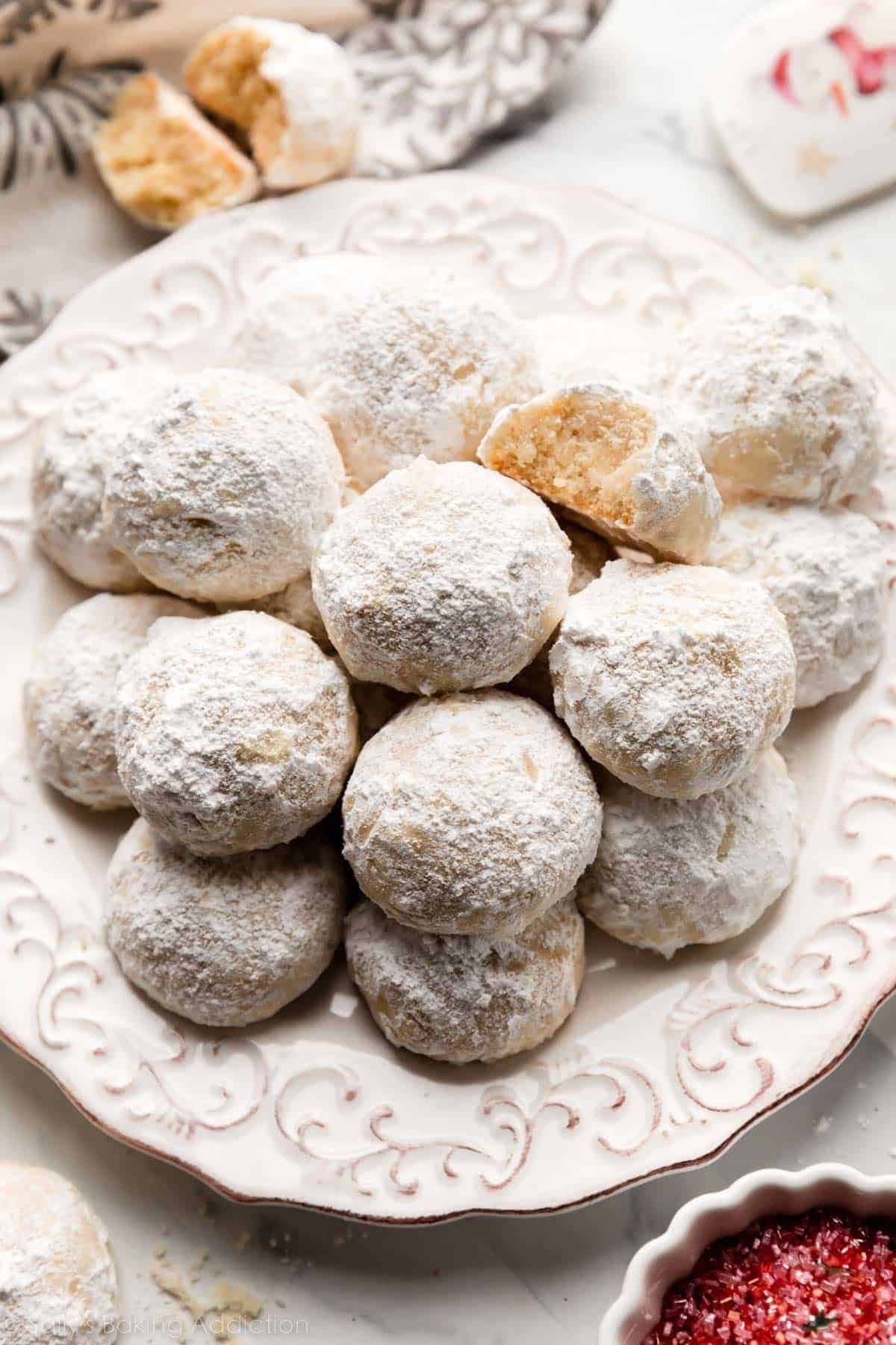 Snowball cookies dusted with powdered sugar