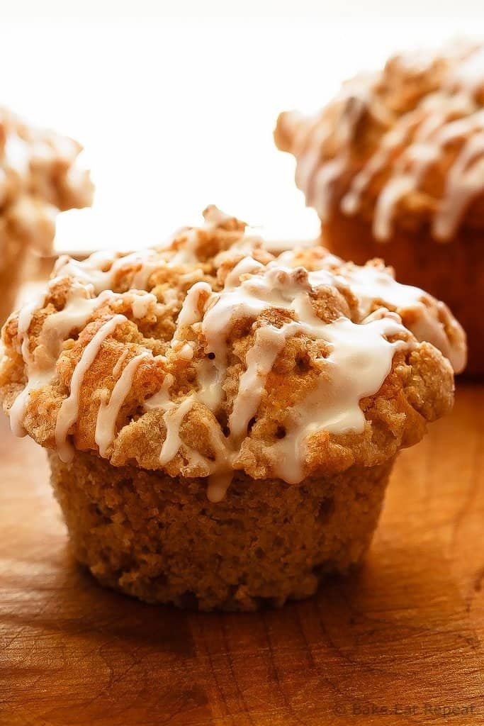 Apple muffins with cinnamon crumb topping and glaze