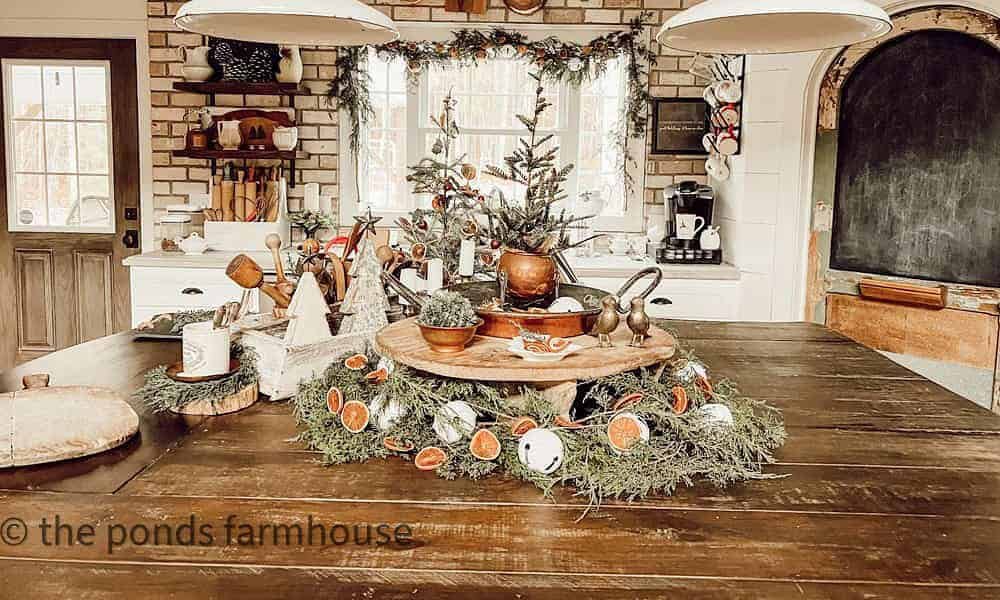 15 Christmas Kitchen Decor Ideas to Make Your Kitchen Feel Festive