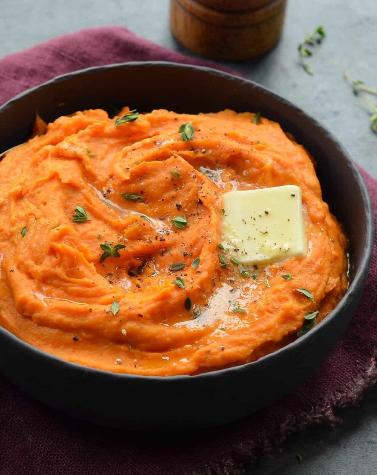 Maple mashed sweet potatoes with butter and thyme